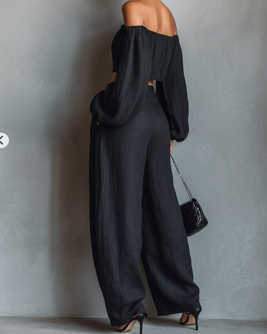 CONJUNTO TERESA NEGRO CON TOP DE HOMBROS DESCUBIERTOS